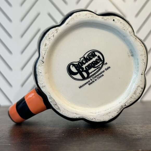 Cracker Barrel Black Cat Pumpkin Shaped Ceramic Mug 16oz Halloween Themed - Picture 3 of 9